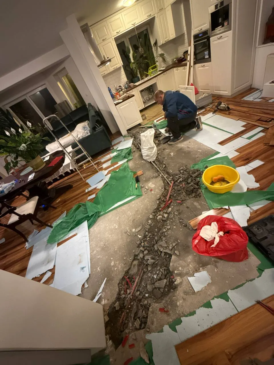 Duża przeróbka instalacji w posadzce - Instalacje wodne | HYDROUNO
